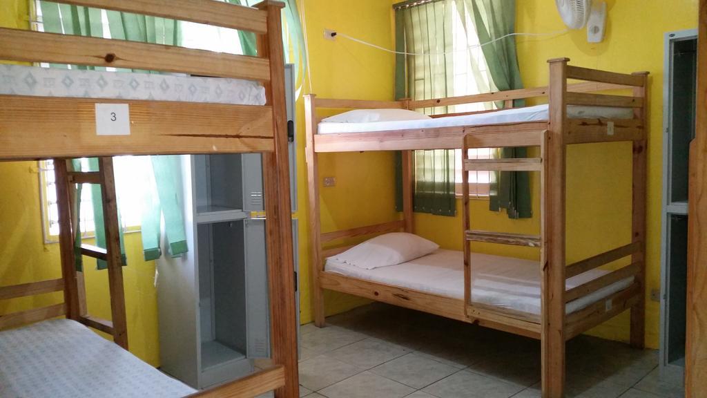 Reggae Hostel Kingston Habitación foto